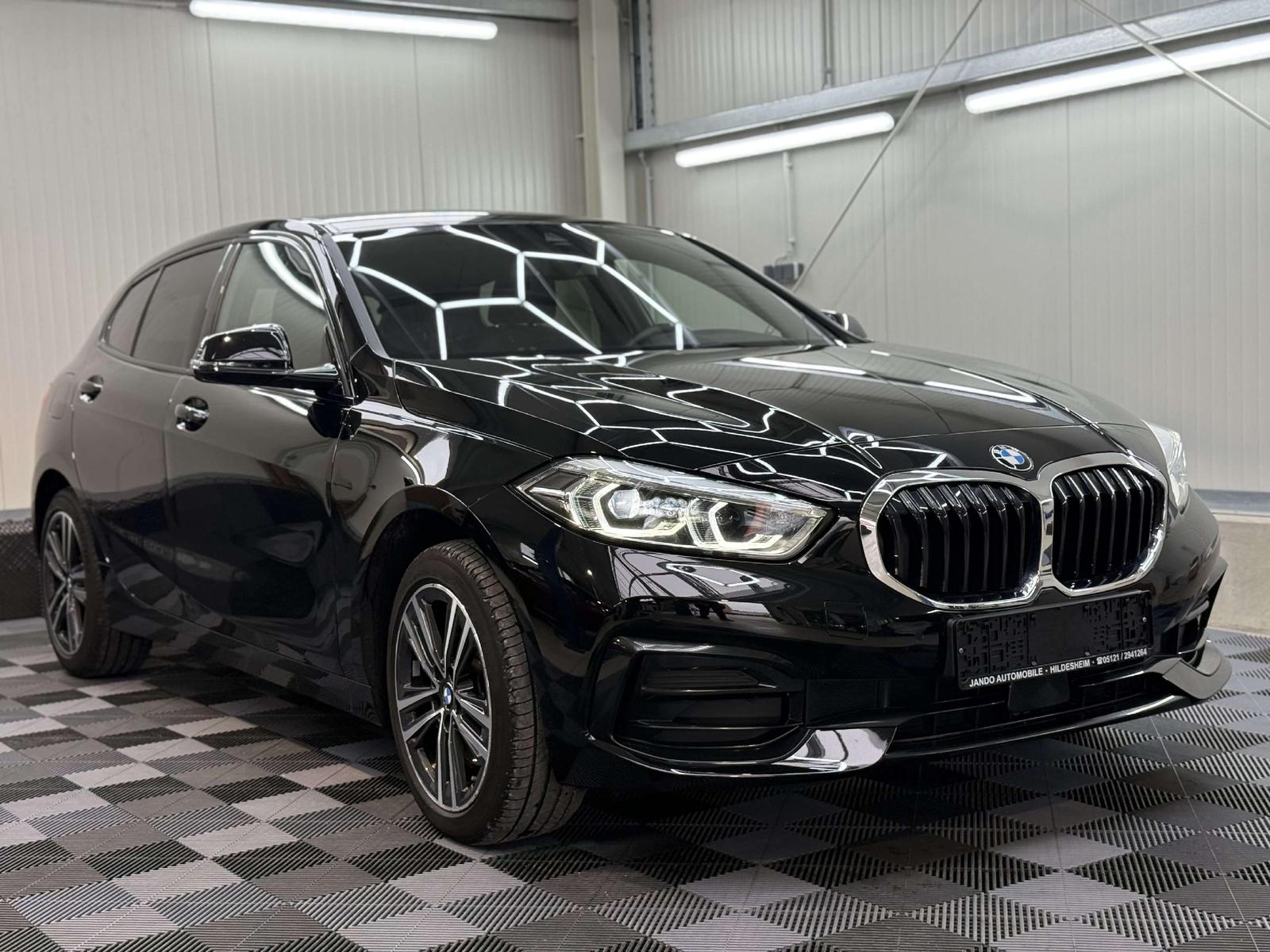 BMW 118 118 i Sport Line / Shadowline