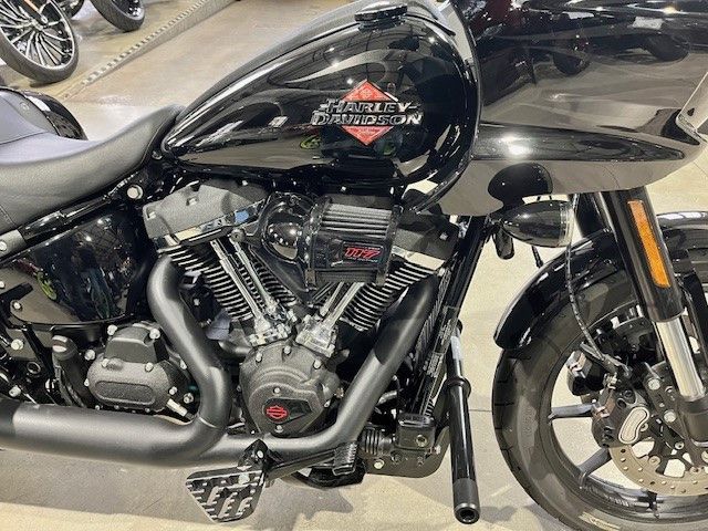 Fahrzeugabbildung Harley-Davidson FXLRST Low Rider ST 117 High Output