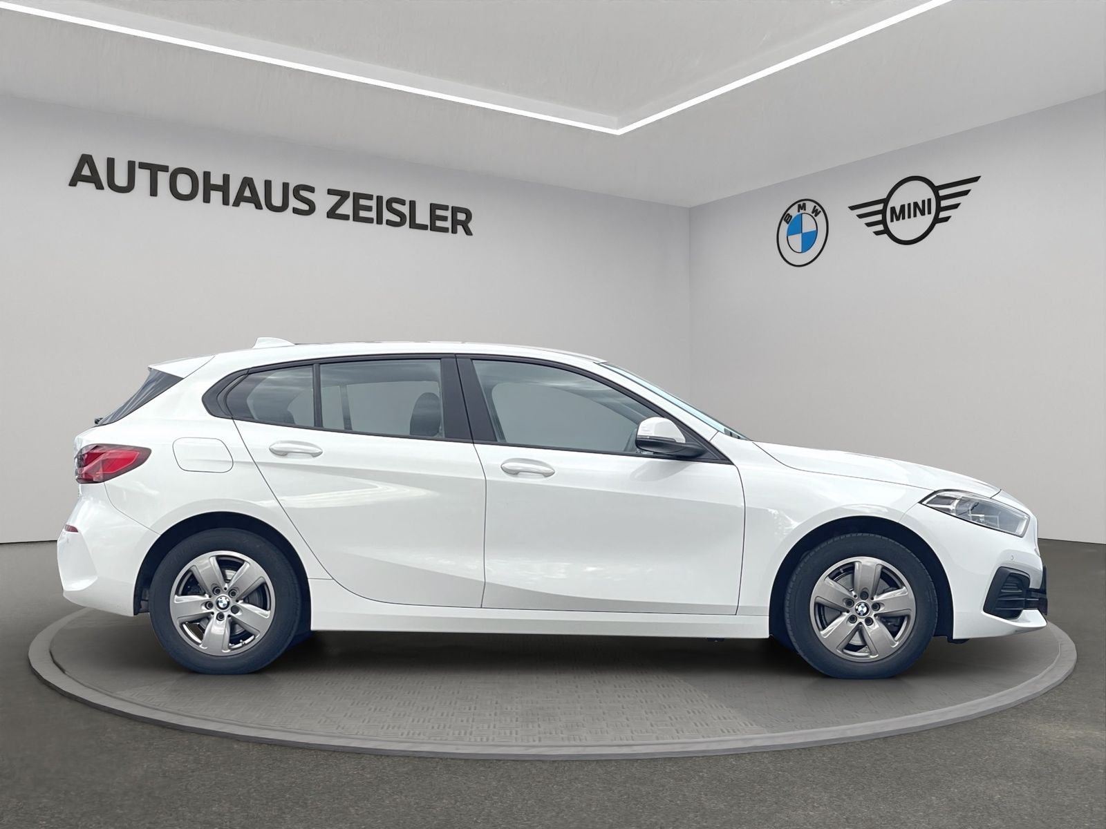 BMW 118i Hatch Advantage DAB LED WLAN Tempomat Shz foto 3