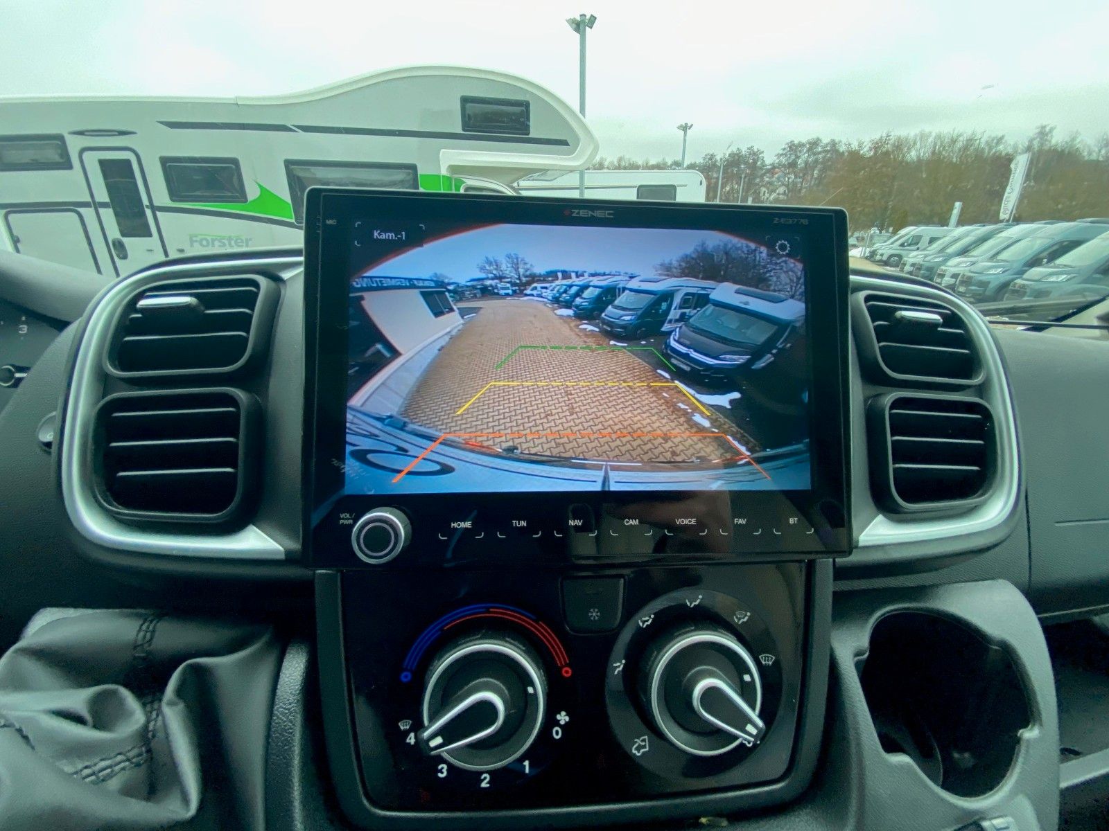 Fahrzeugabbildung Etrusco CV 600 DB *Aufstelldach*Complete Selection*Marki