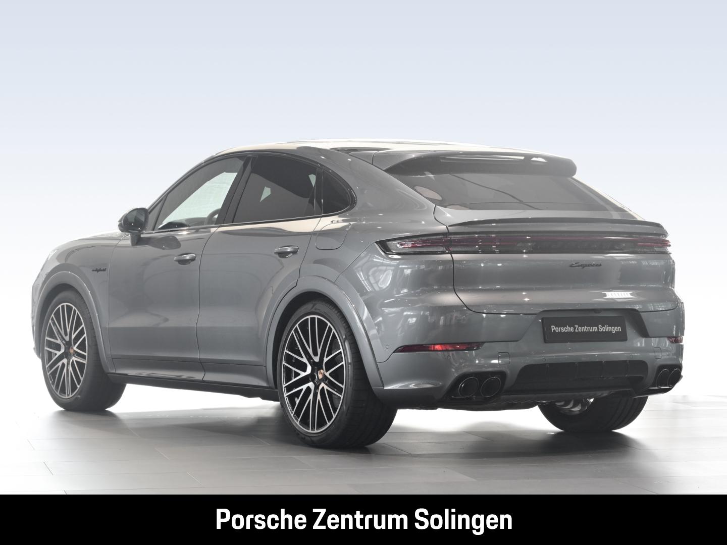 Porsche Cayenne E-Hybrid Coupe Black Edition 22'' AHK He