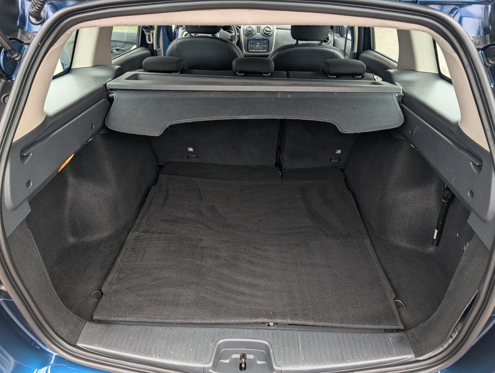 Dacia Logan 2015 — photo 18