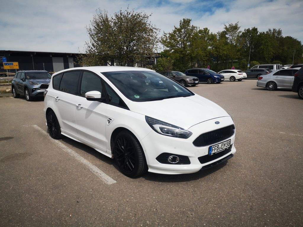 Image of Ford S-Max