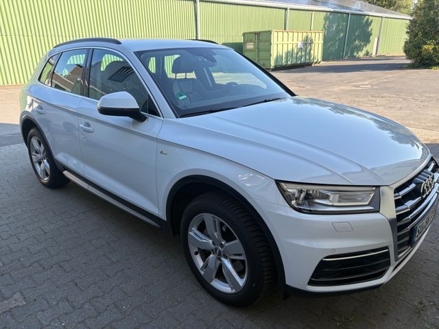 AUDI Q5 40 TDI S tronic quattro -