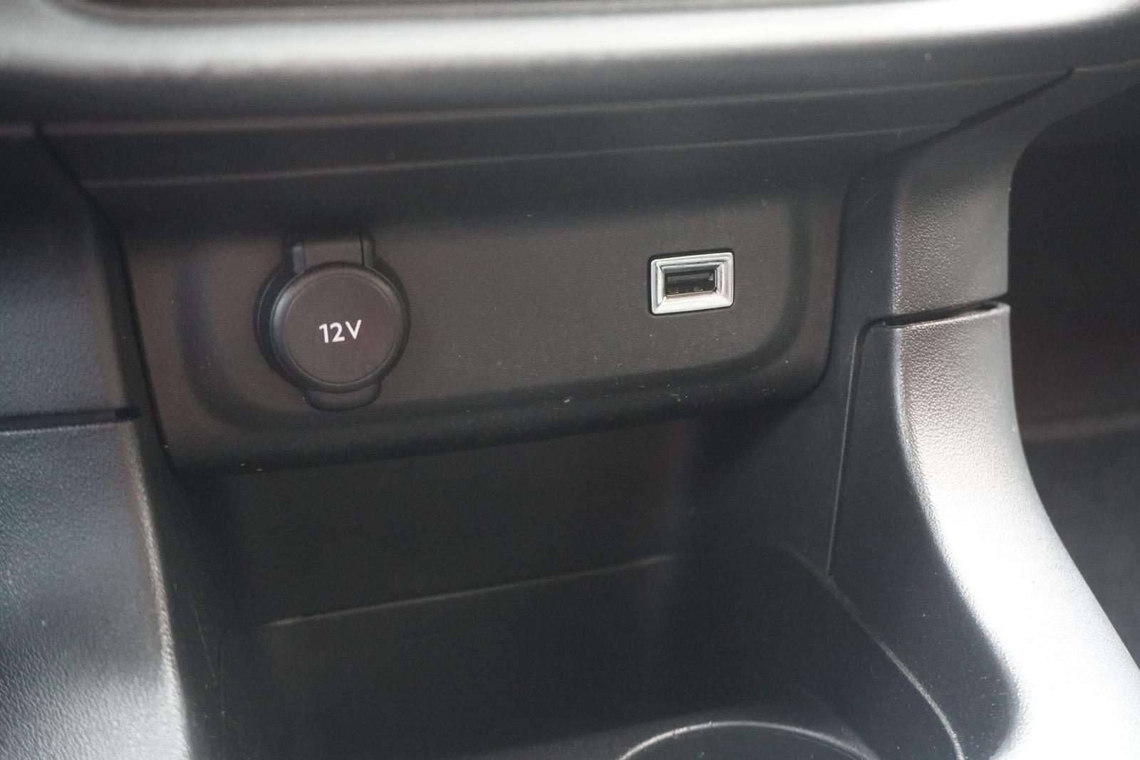 Citroën C3 Puretech LED Tempomat Sitzheizung PDC USB