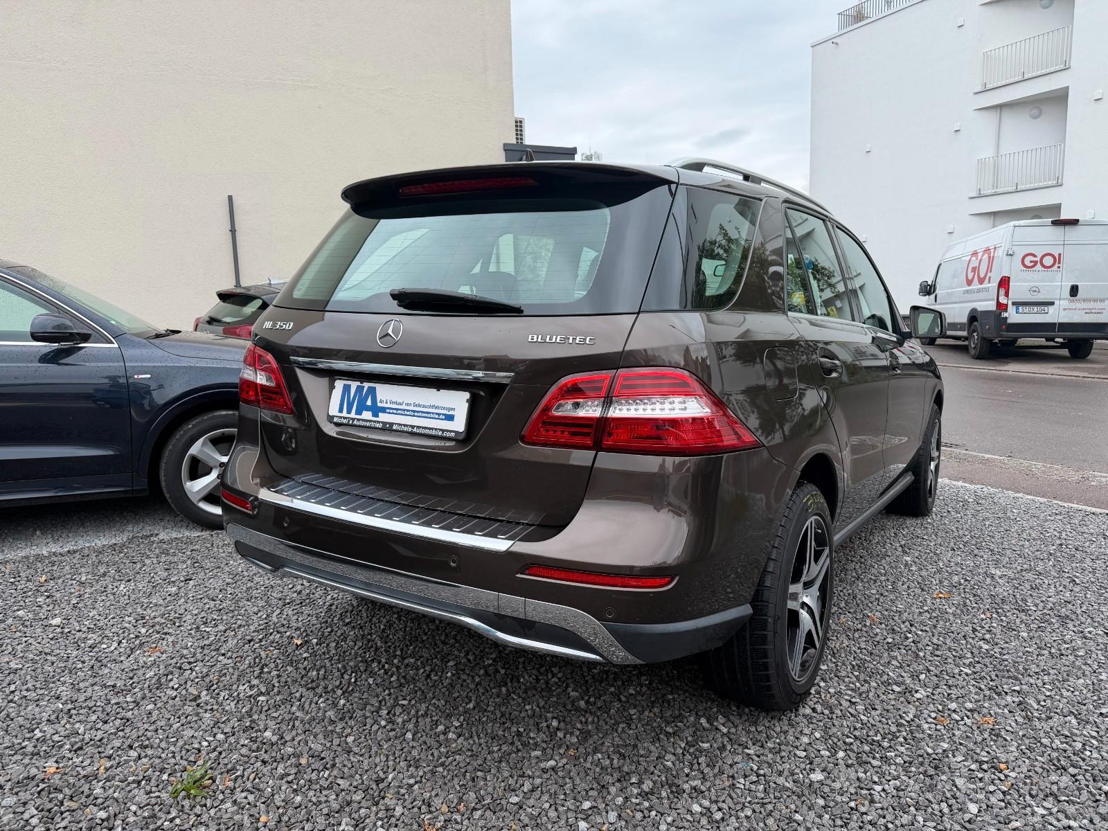 Mercedes-Benz ML 350CDI BlueT 4M ILS Pano AHK Navi Sitzh.1.HD