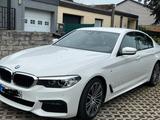 BMW 520i M-Sportpaket TOP-Gepflegt, 1.Hand  - BMW 520 in Duisburg