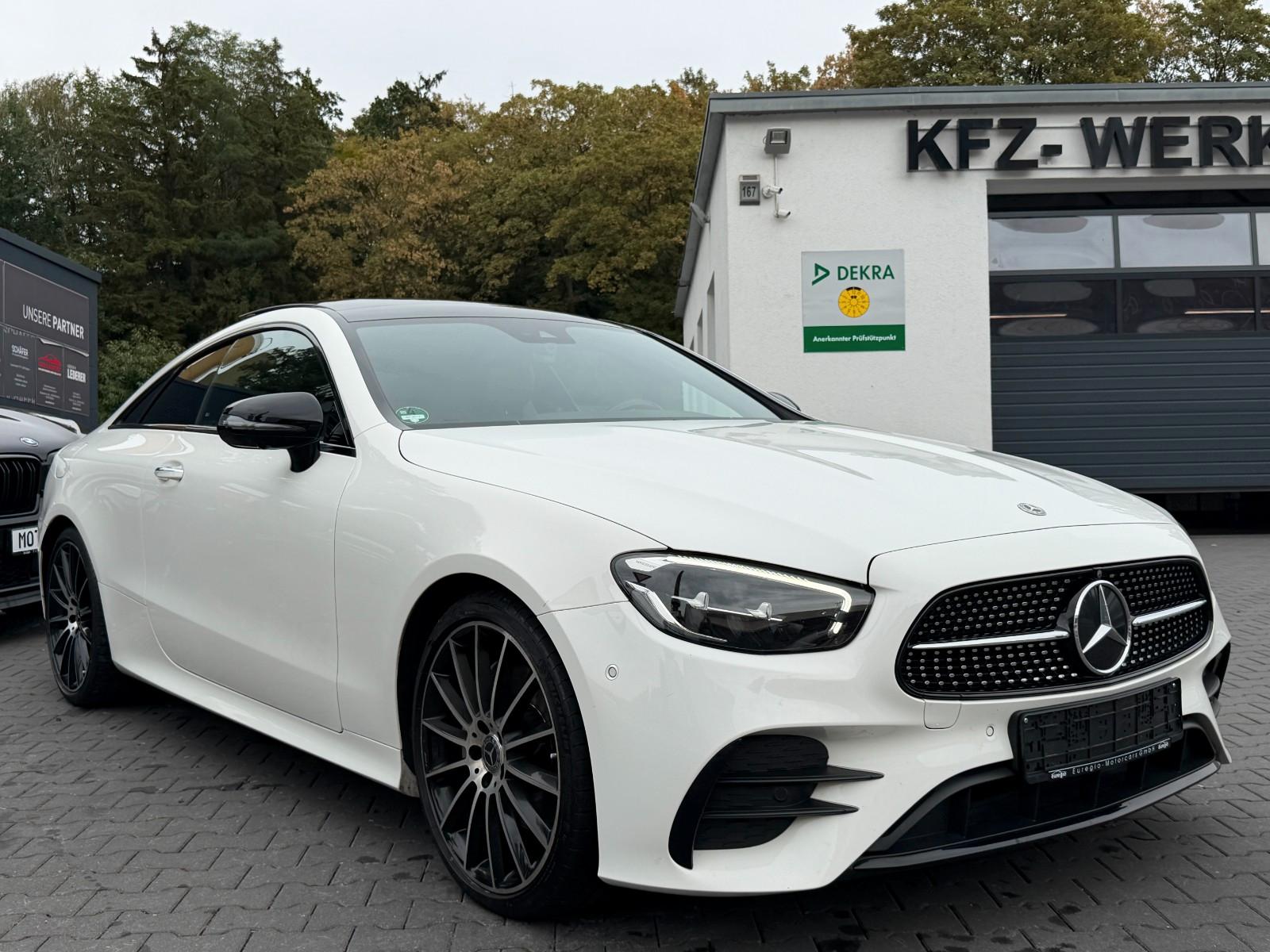 Mercedes-Benz E 220 d Coupe LED - Burmester - AMG Line ///