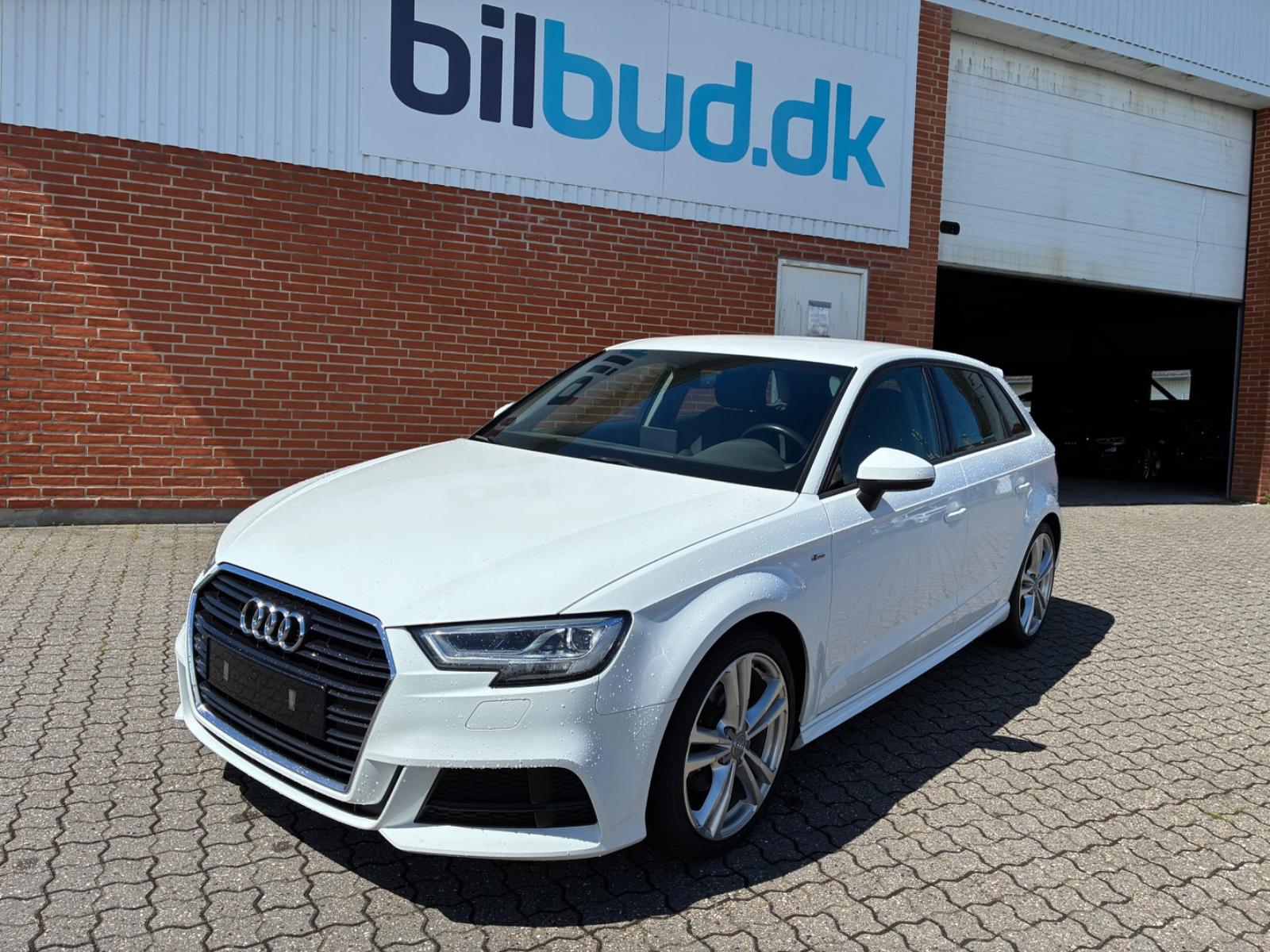 Audi A3 Sportback 30 TDI S-LINE AUT. LED