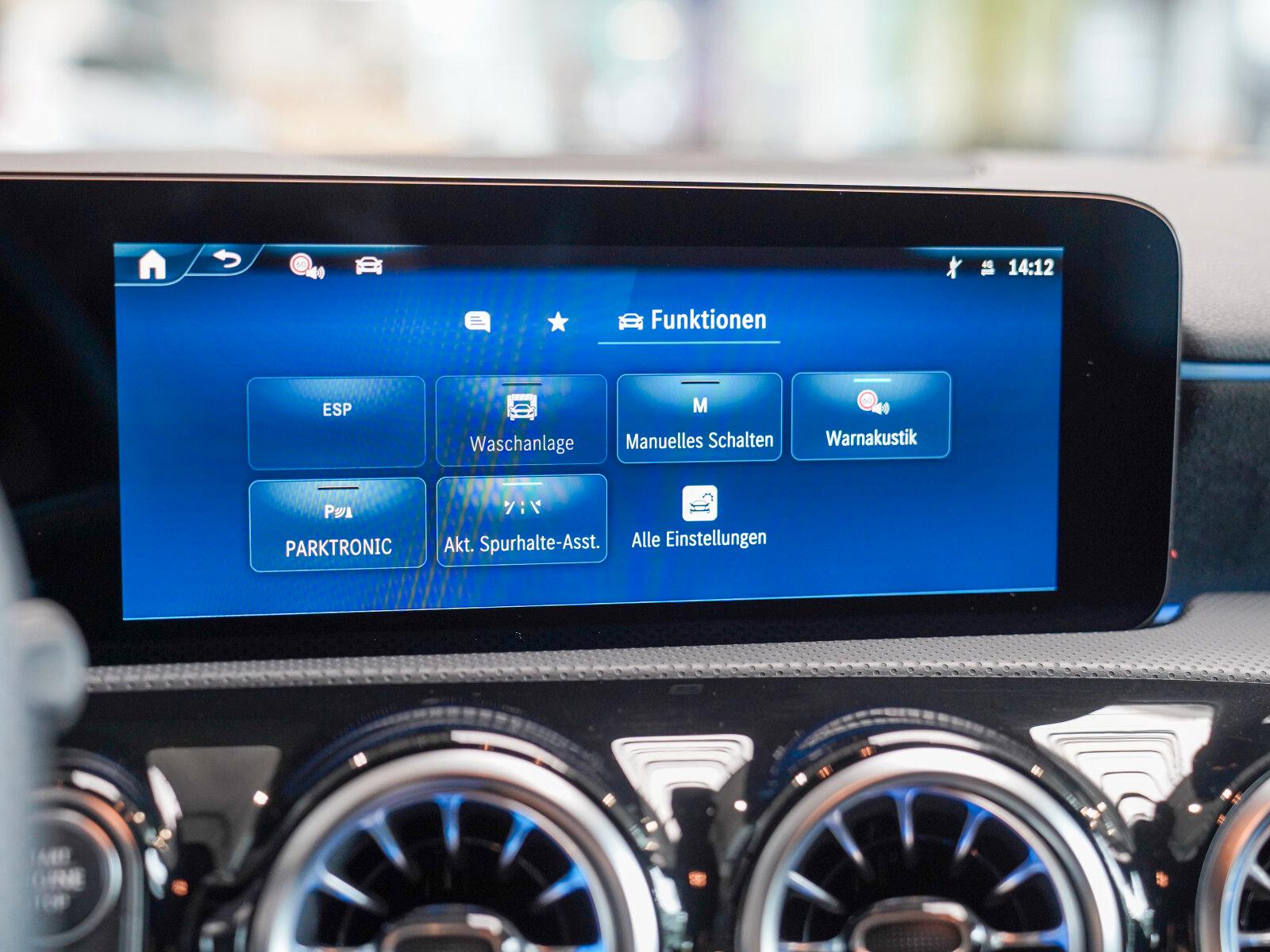 Mercedes-Benz A-Class AMG Line CarPlay Rückfahrkamera, миниатюра 19