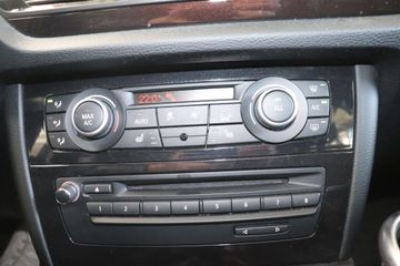 Fotografie des BMW X1 sDrive20i AT xLine