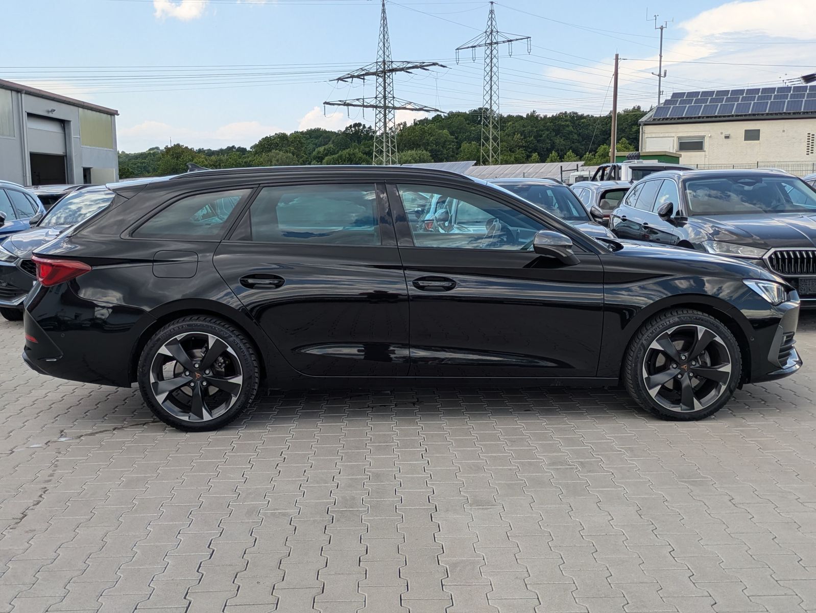 Fahrzeugabbildung CUPRA Leon 1.5 eTSI DSG MATRIX-LED*ACC*AHK*KAMERA*18"