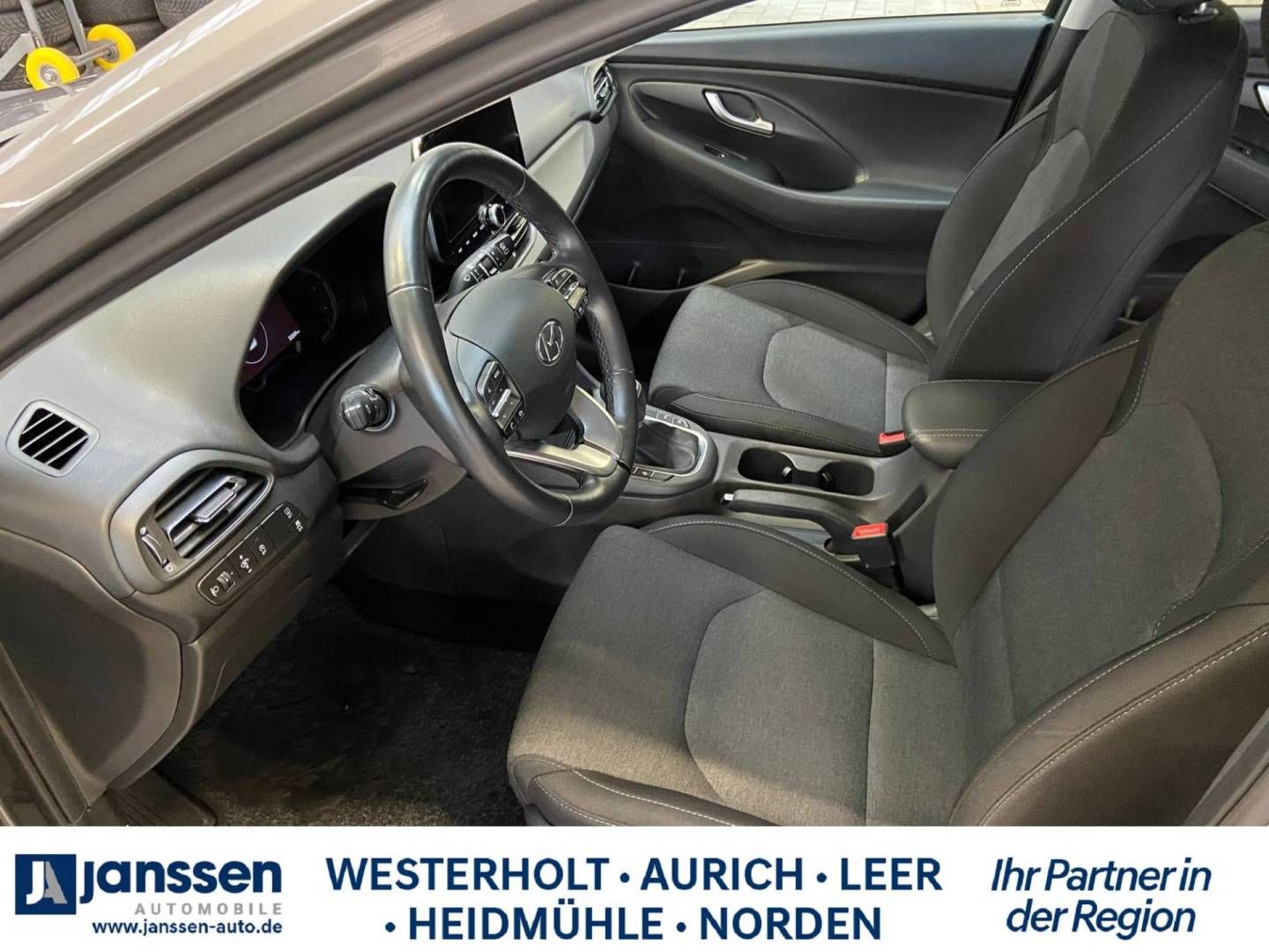 Fahrzeugabbildung Hyundai i30 INTRO EDITION