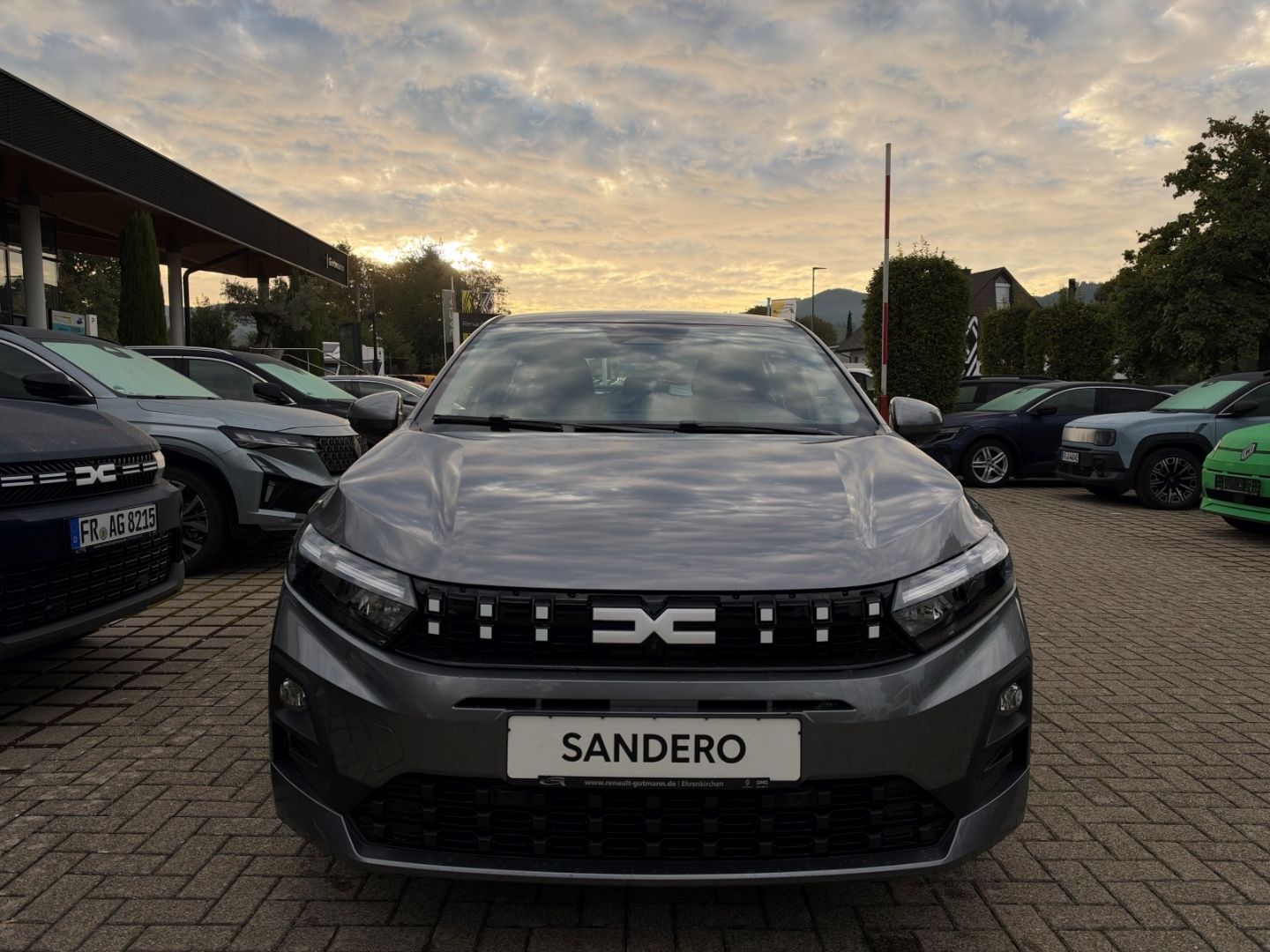 Fahrzeugabbildung Dacia Sandero III Journey TEc 100 PDCv+h Kamera LED Ap