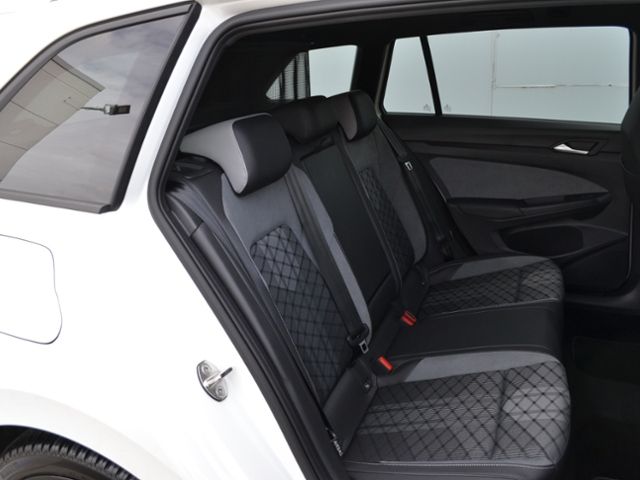 Golf VIII Variant 2.0 TSI DSG 190 PS R-Line BLAC