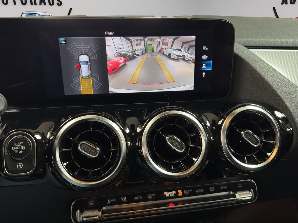 Mercedes-Benz GLA 180