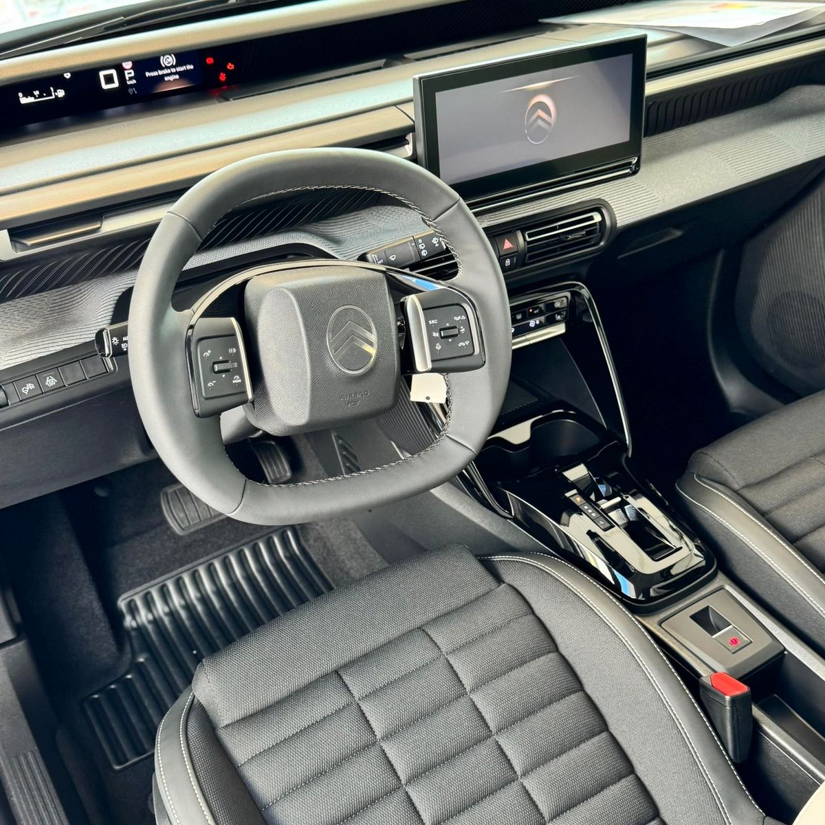 Fahrzeugabbildung Citroën C3 Aircross Hybrid 145 PLUS