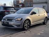 Volkswagen Golf VII Lim. IQ.DRIVE BlueMotion - Volkswagen Golf: I