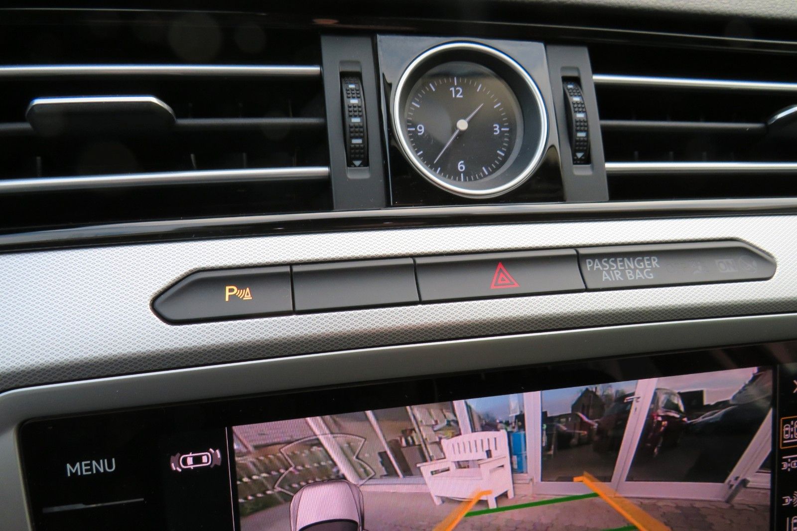 Fahrzeugabbildung Volkswagen Comfortline ACC LED KAMERA AHK NAVI APP-CONNECT