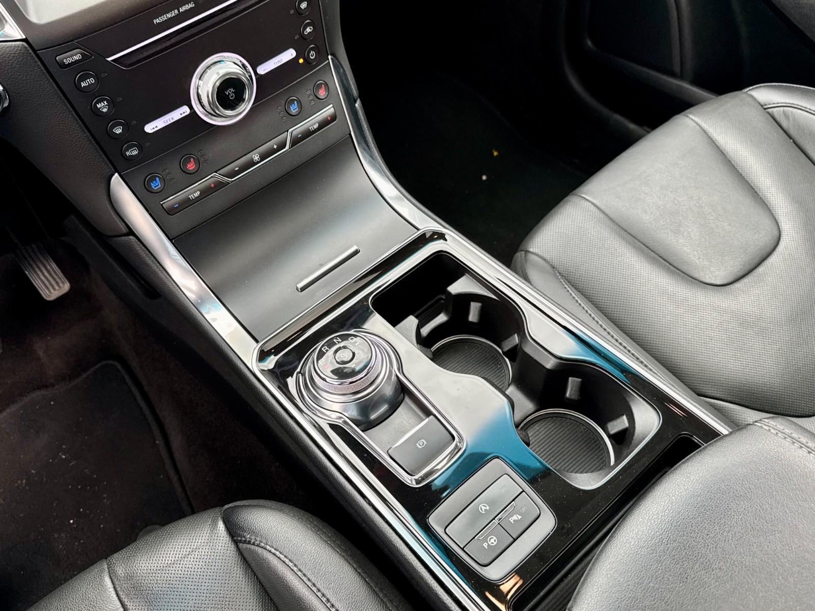 Ford Edge 2.0 TDCI Titanium 4x4 Auto./PANO/ACC/LEDER/