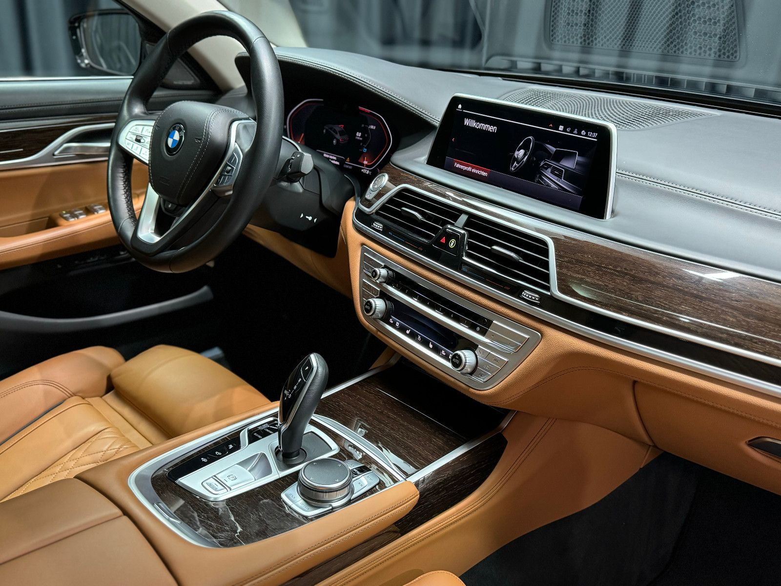 Fahrzeugabbildung BMW 730 Ld|TV|MASSAGE|LASER|SOFT-CLOSE|LANG|HARMAN|