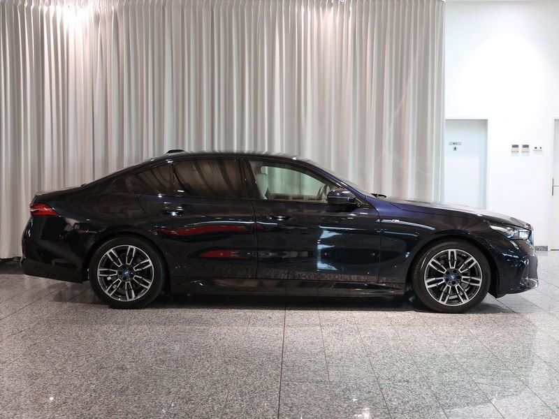 BMW 530e Lim. M Sport Adp.LED HarmKar DrivAssProf. 3 imagem 2