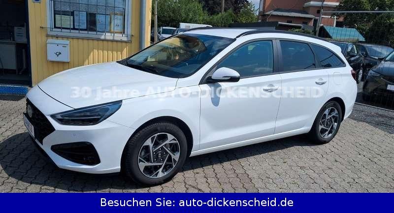 Hyundai i30 1.5i (4 Zyl)-KOMBI-KLIMA, LED, NAVI, KAMERA
