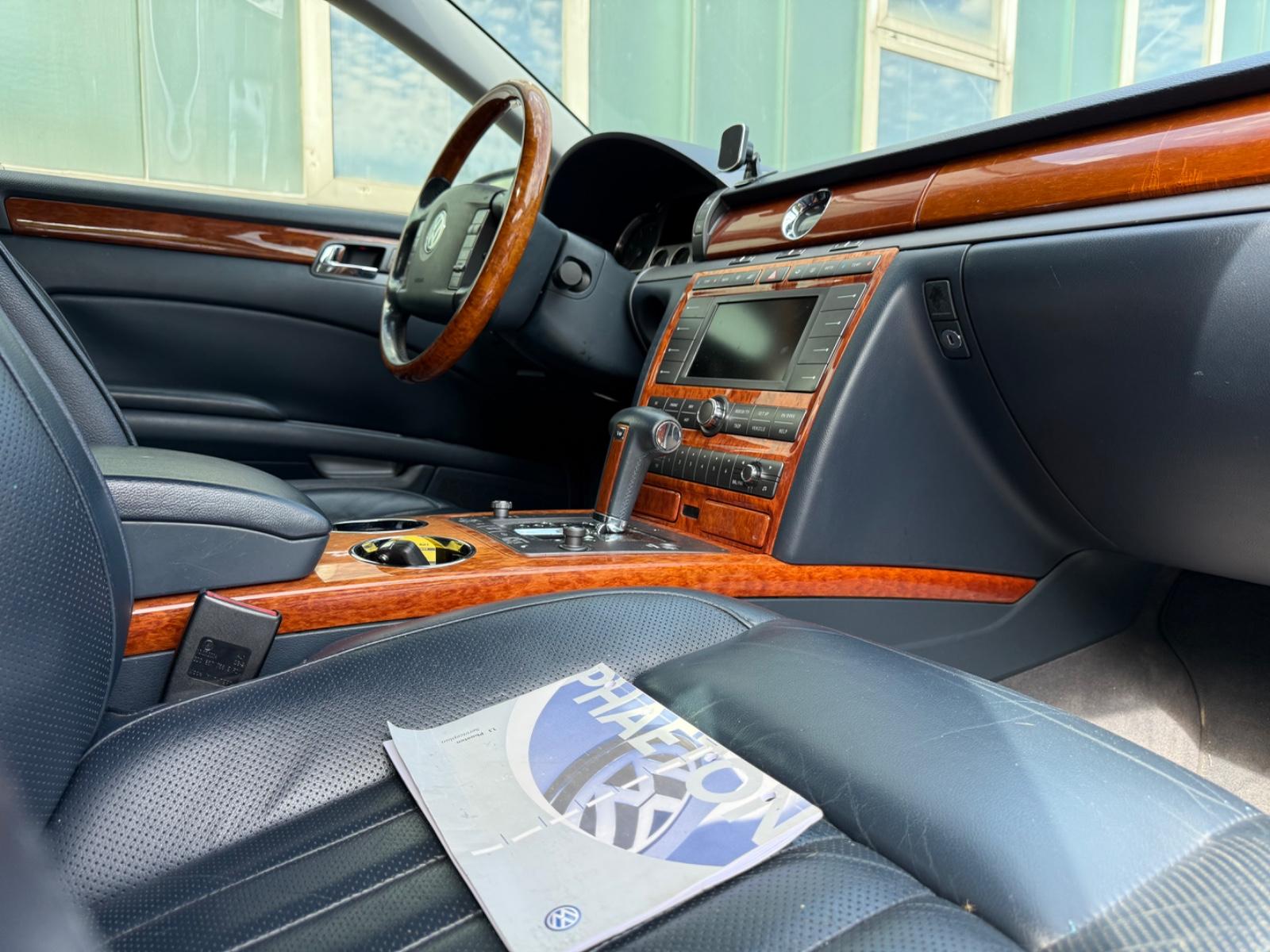 Volkswagen Phaeton V6 4Motion R Design 5 Sitzer Navi Xenon