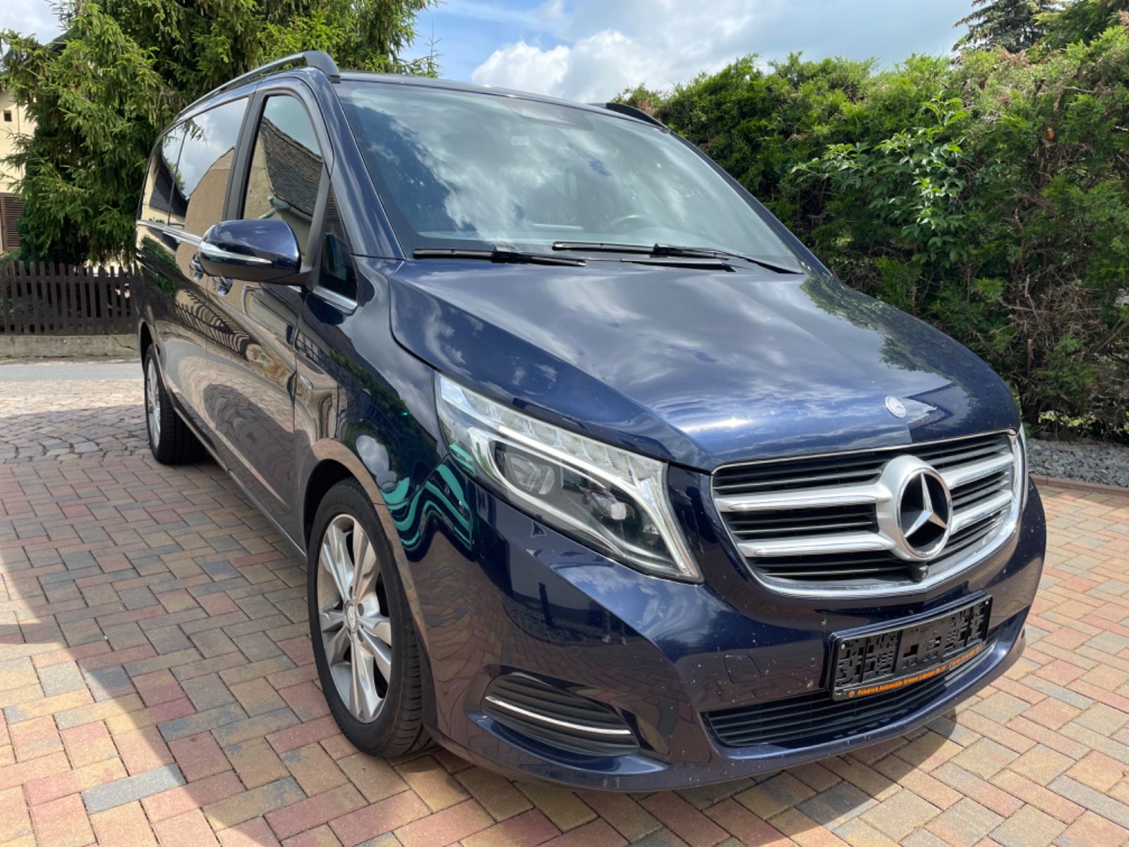 MERCEDES-BENZ V 250d lang*Avantgarde Edition*LED*2xSchiebetür*