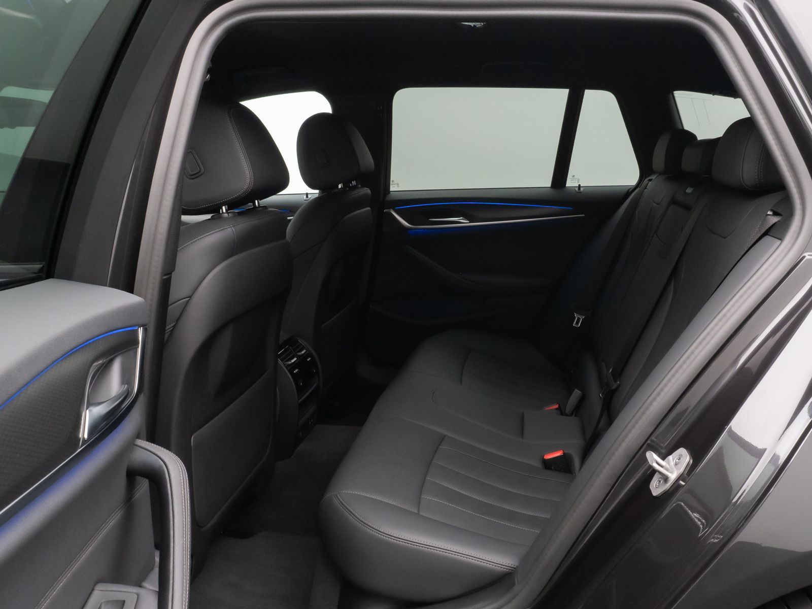 Fahrzeugabbildung BMW 530d xD M Sport DAB CockPitPro PDC Alarm 20Zoll