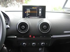 Fahrzeugabbildung Audi A3 Lim. 1.5 TFSI S-TRONIC NAVI/SHZ/TEMP./XENON