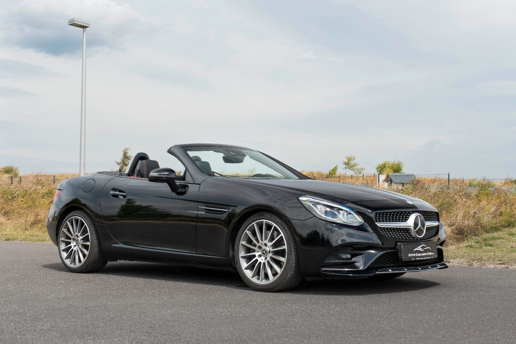 Image of Mercedes-Benz SLC 300