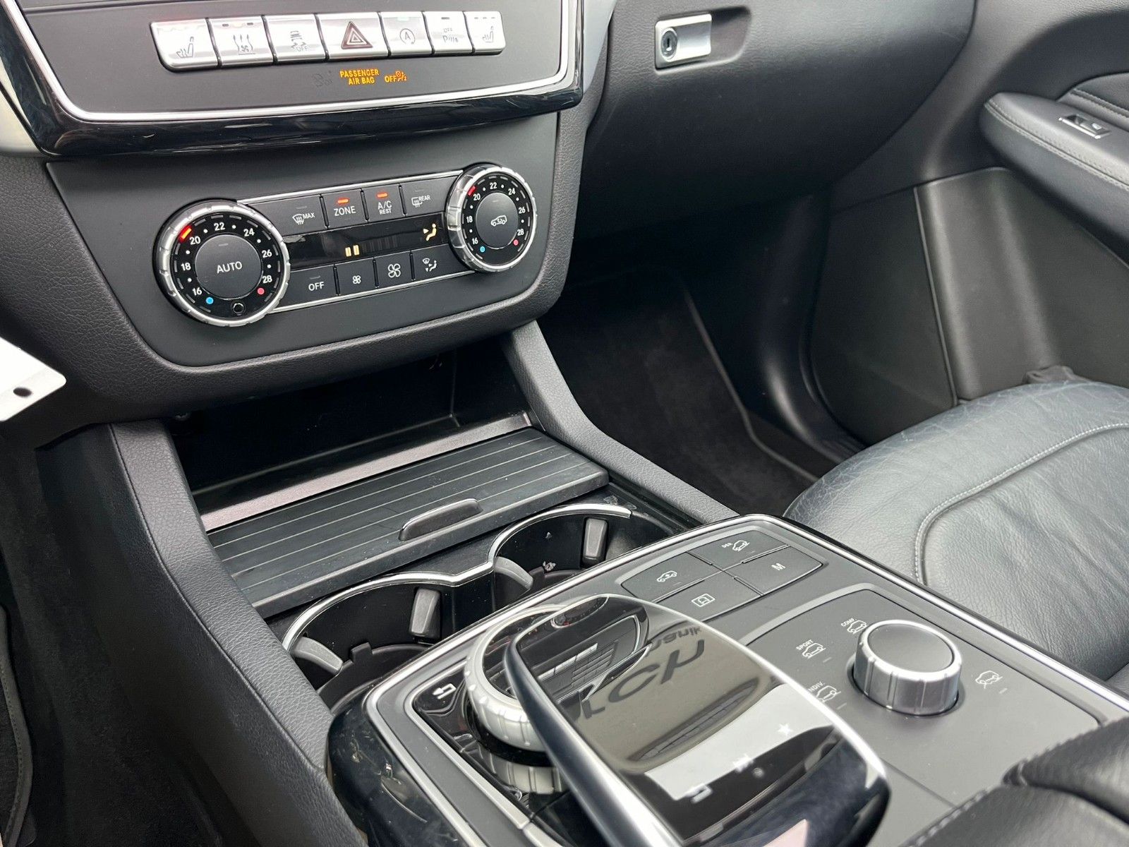 Fahrzeugabbildung Mercedes-Benz GLS 350d 4Matic AMG Line*1.Hand*Pano*360°*