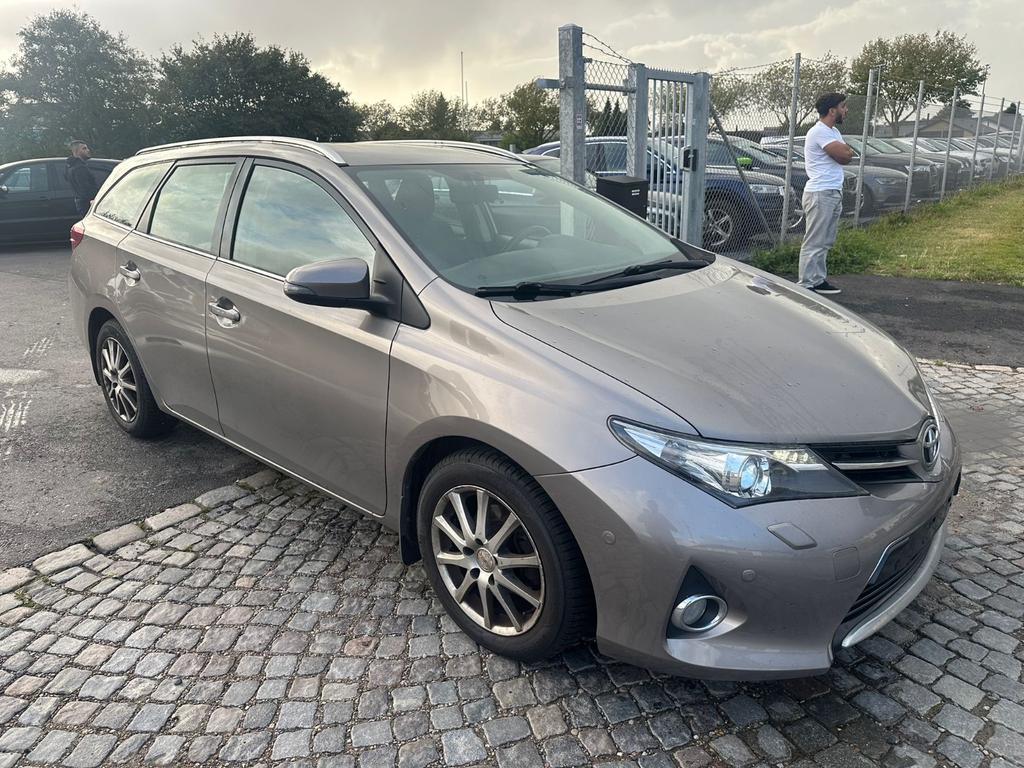 Toyota Auris Touring Sports