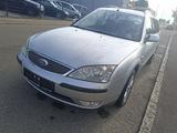 Ford Mondeo III Turnier 8-fach bereift - Ford Mondeo: Iii