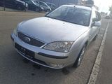 Ford Mondeo III Turnier 8-fach bereift - Ford Mondeo aus 2004 mit Diesel-Antrieb