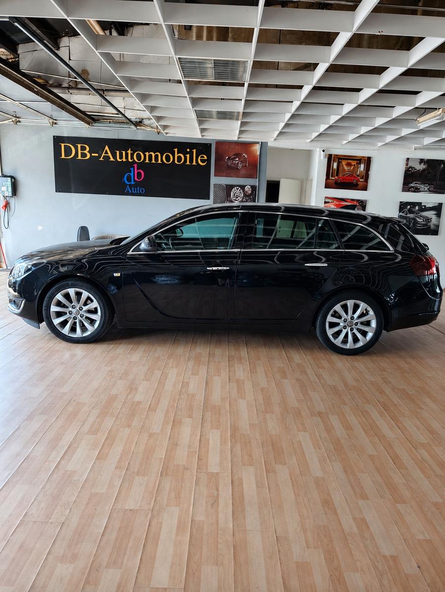 Opel Insignia A Sports Tourer ACC*Leder*Digital-Tacho