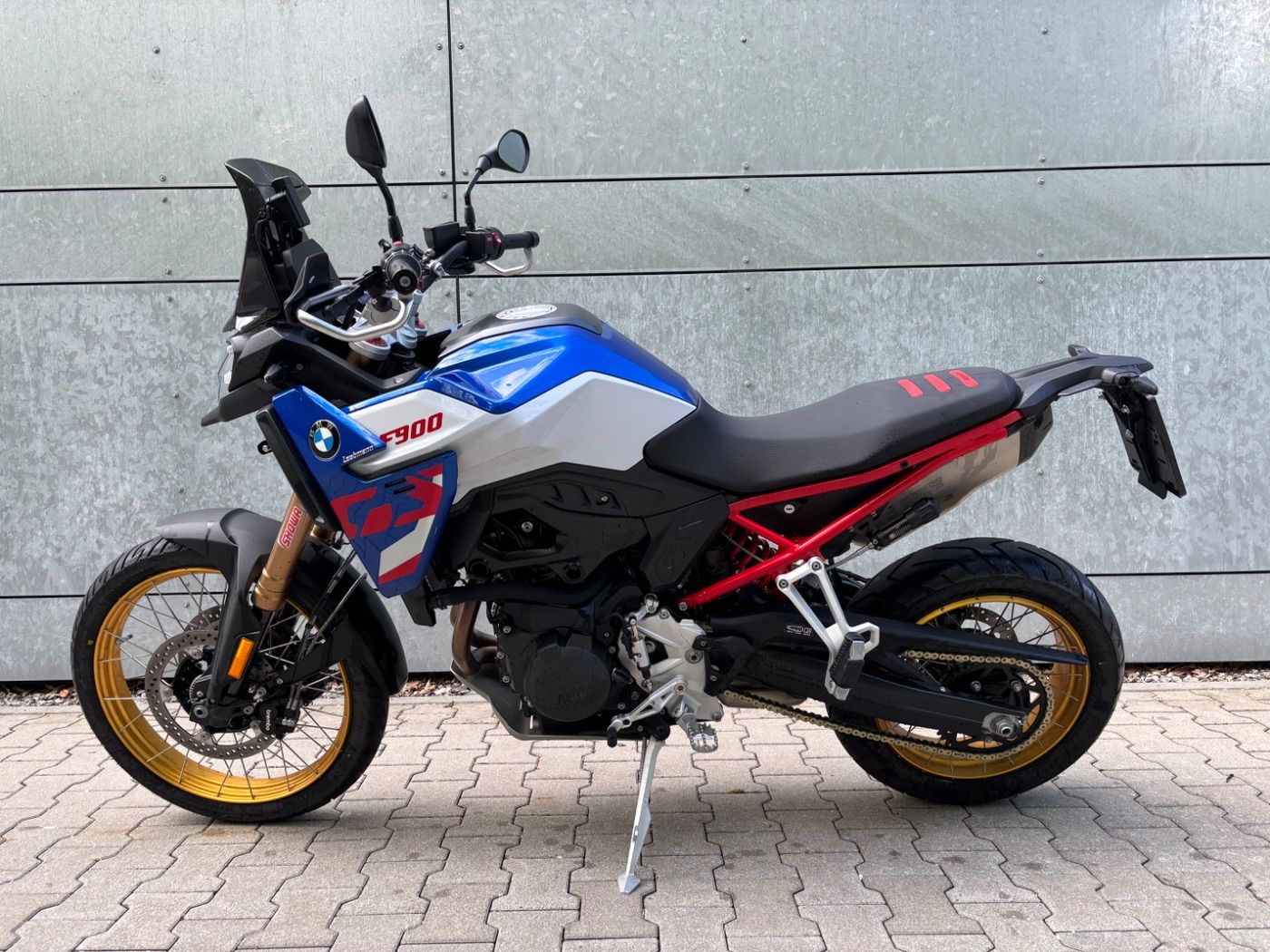 Fahrzeugabbildung BMW F 900 GS Trophy Dynamik-Paket