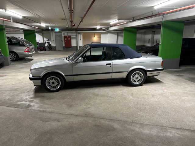 BMW E30 Cabrio 320i