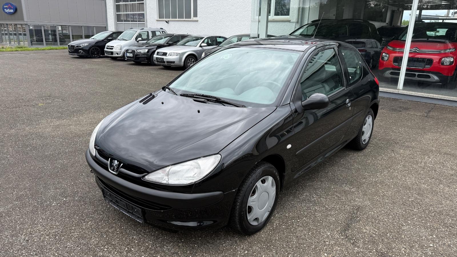 Peugeot 206 1.1 -1.HAND-26883KM-TÜV NEU-