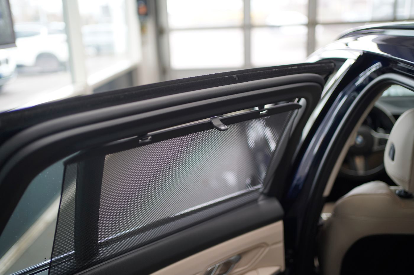 Fahrzeugabbildung BMW 320d Sport Line +AHK+Komfortzugang+HeadUp+LED