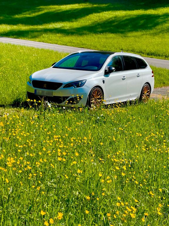 Image of Peugeot e-308