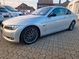 BMW 330 Coupe 330i xDrive Memory/Standh./Xenon - BMW 330 aus 2007: Coupe
