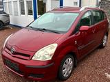 Toyota Corolla Verso 1.8 AUTOMATIK/ 7-SITZER/AHK/TÜV NE - Toyota Corolla Verso: 7 Sitzer