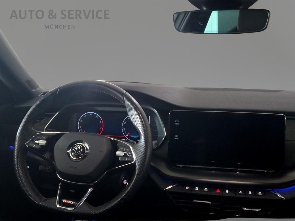Skoda Octavia 2023 г. Белый, пробег 52600 км