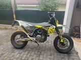 Husqvarna 701 Supermoto (A2) - HUSQVARNA 701 SUPERMOTO