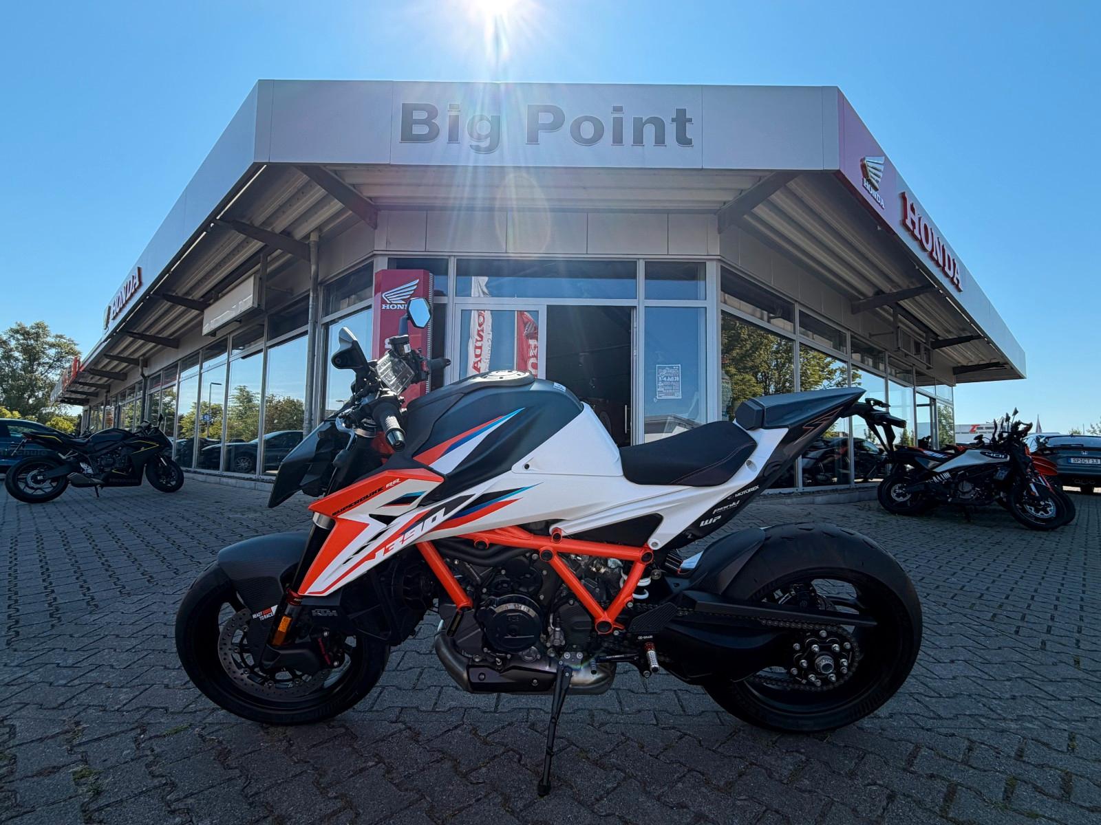 KTM 1390 Super Duke RR