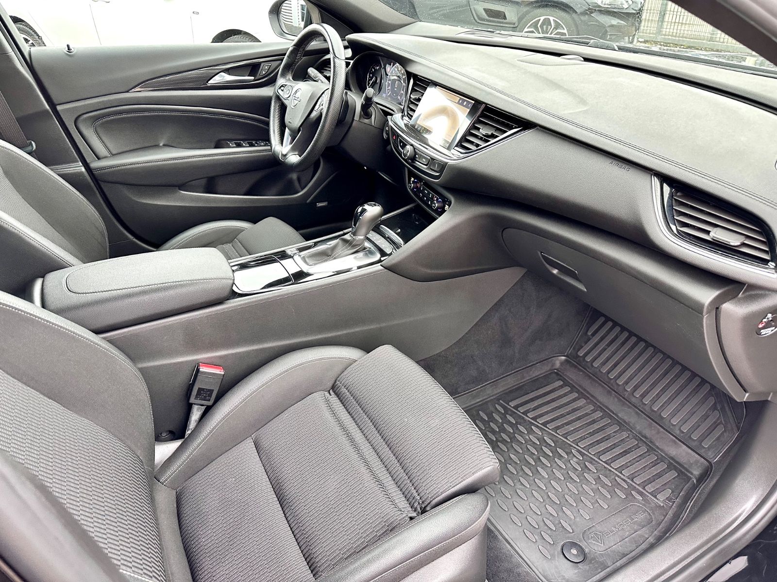 Fahrzeugabbildung Opel INSIGNIA B GRAND SPORT GSI 4x4*MOD.2019*