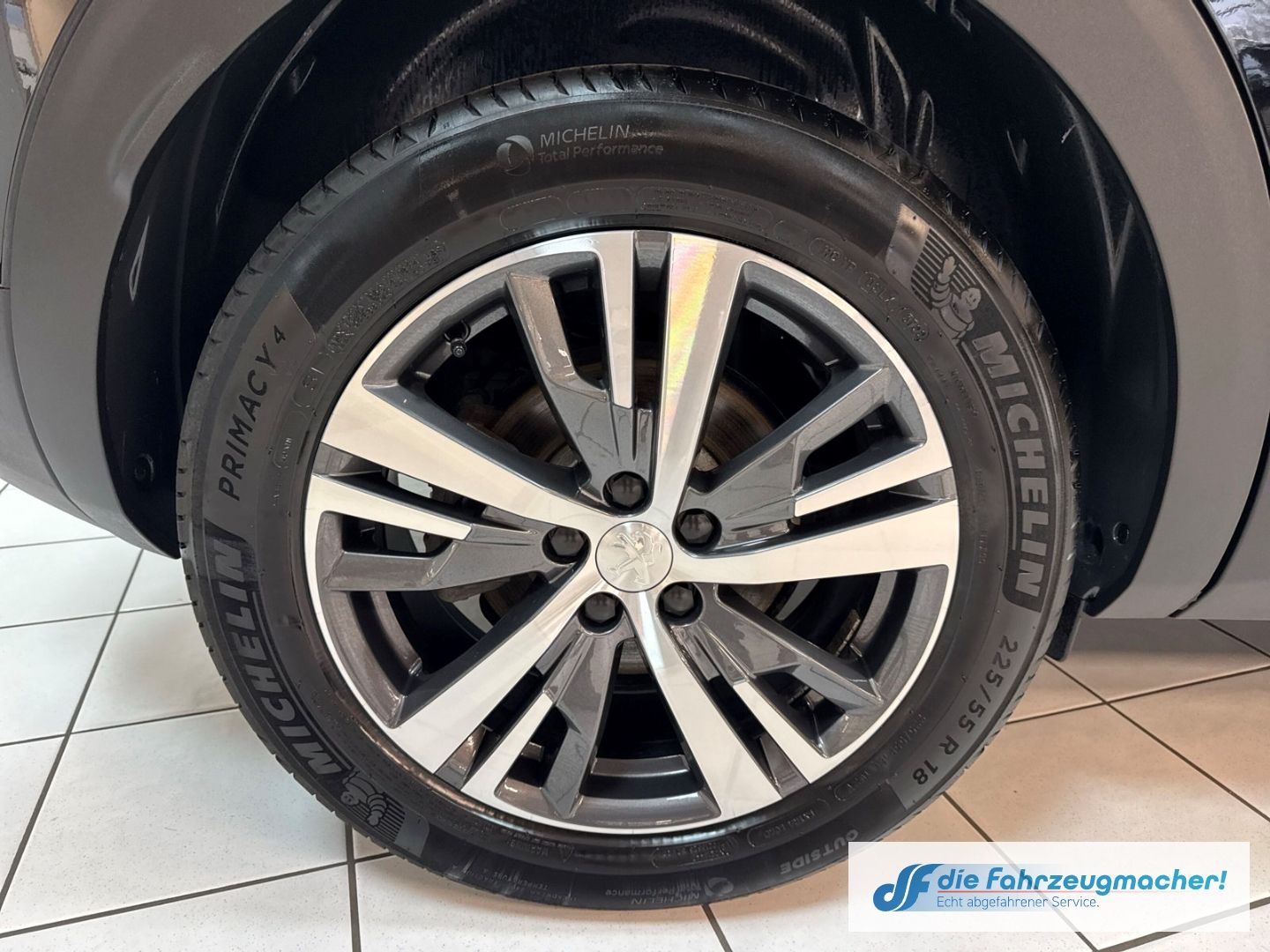 Fahrzeugabbildung Peugeot 3008 Allure Pack Navi Digitales Cockpit LED El.