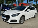 Hyundai i40 1.6 CW Blue Classic Klima - Hyundai i40 mit Benzin-Antrieb: Kombi, 1.6